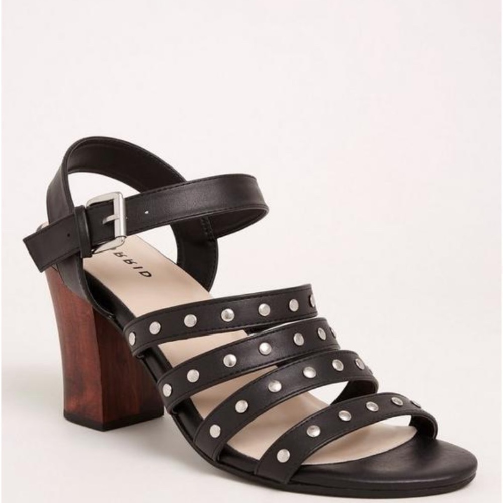 Torrid cage sandals with studs size 9.5